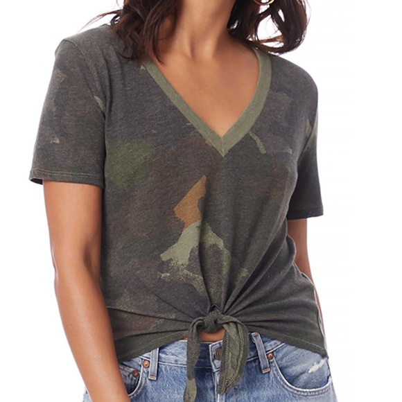 Alternative Apparel Tops - Alternative Apparel Camo V-Neck Tee Sz L